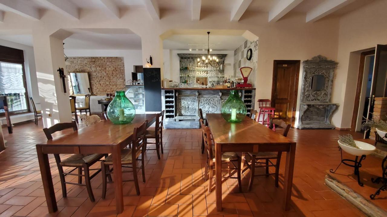 Baronka Bed & Breakfast & Bistrot Betliar Exterior photo