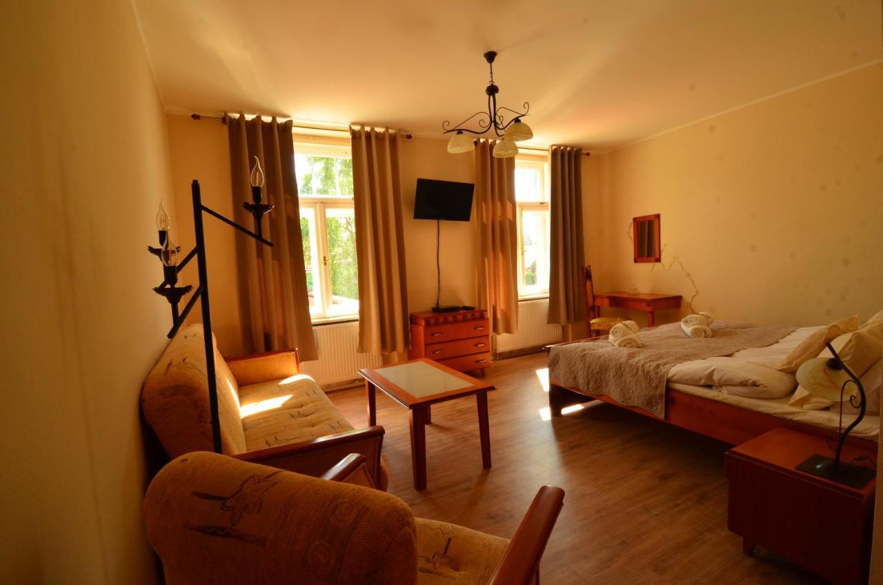 Baronka Bed & Breakfast & Bistrot Betliar Exterior photo
